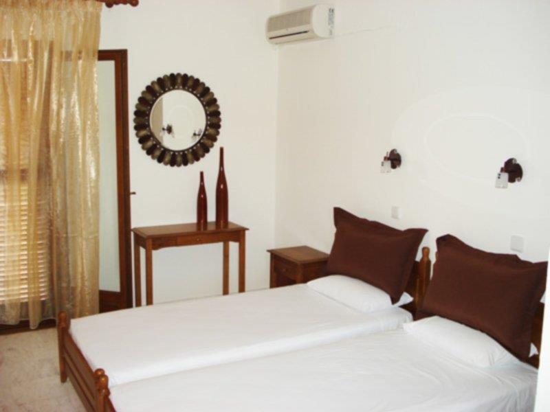 Zephyros Aparthotel โปไลโครโน ภายนอก รูปภาพ
