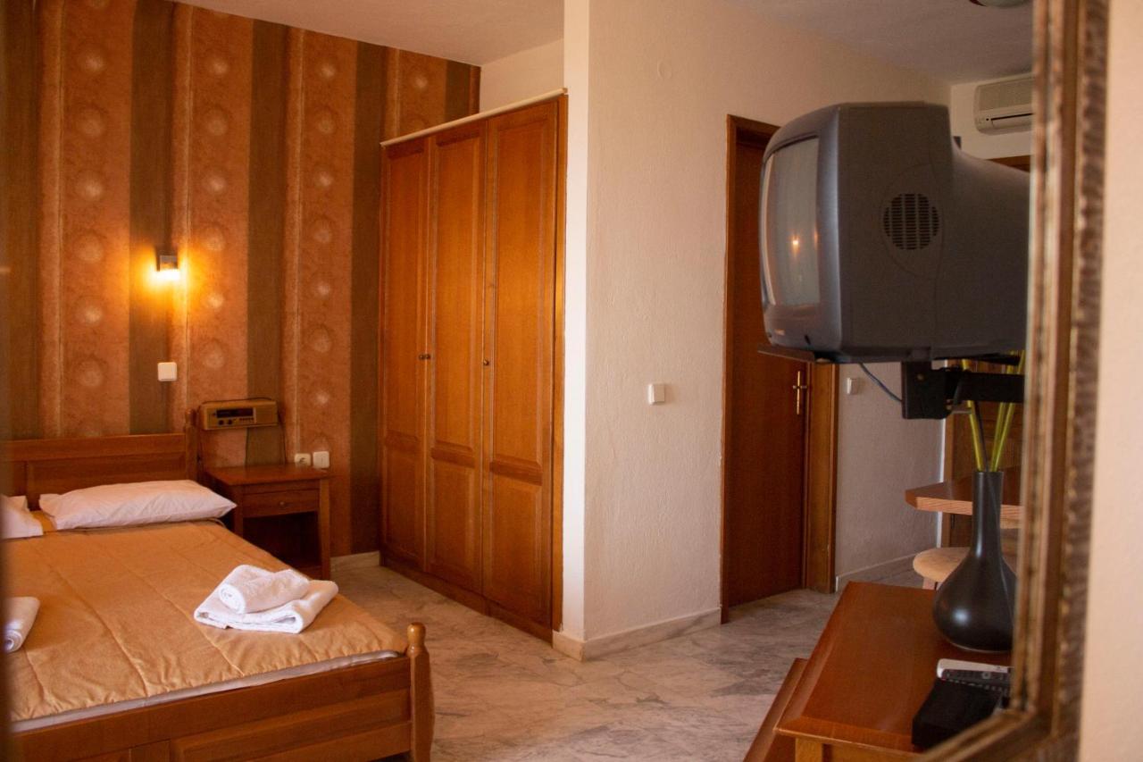 Zephyros Aparthotel โปไลโครโน ภายนอก รูปภาพ